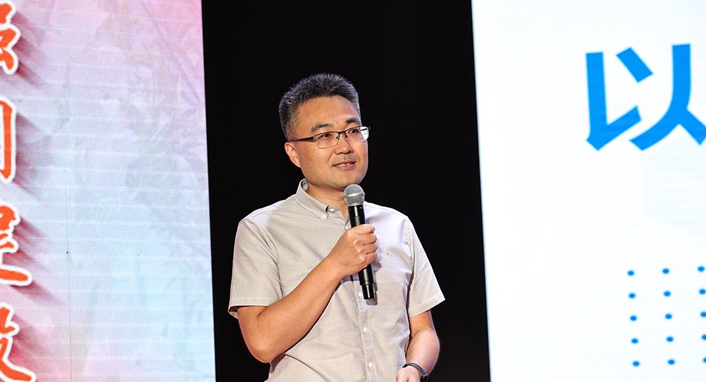 电话：010 - 88802114